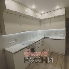 Кухня МДФ ПВХ UKD 1760